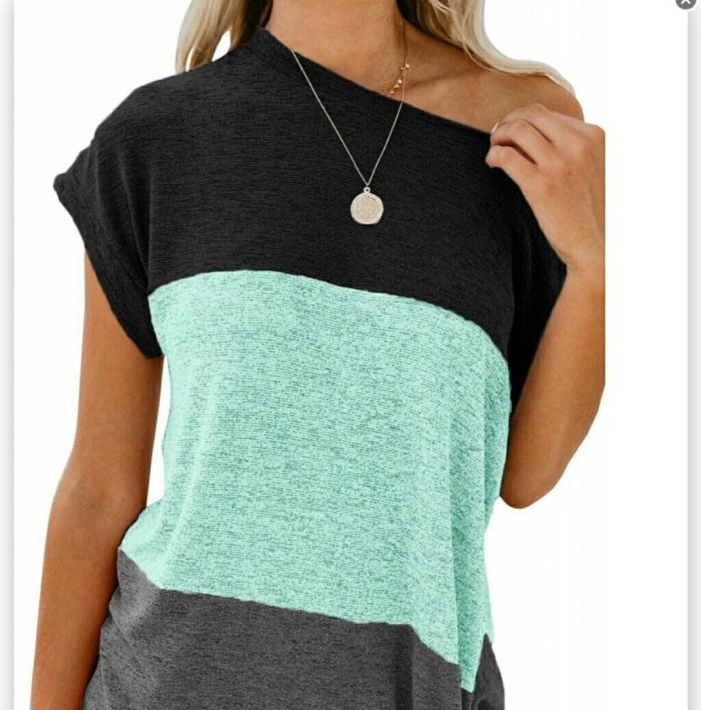 NWOT BOUTIQUE TOP